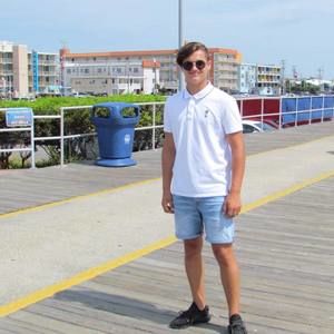 Meet your Posher, Alexandre